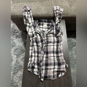 Black and white American Eagle flannel shirt. Size large. 

#flannel